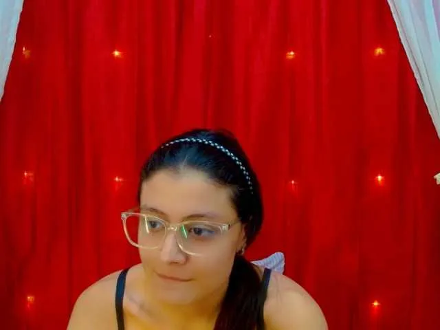 Live sex webcam photo for CharloteSkyler #276357142