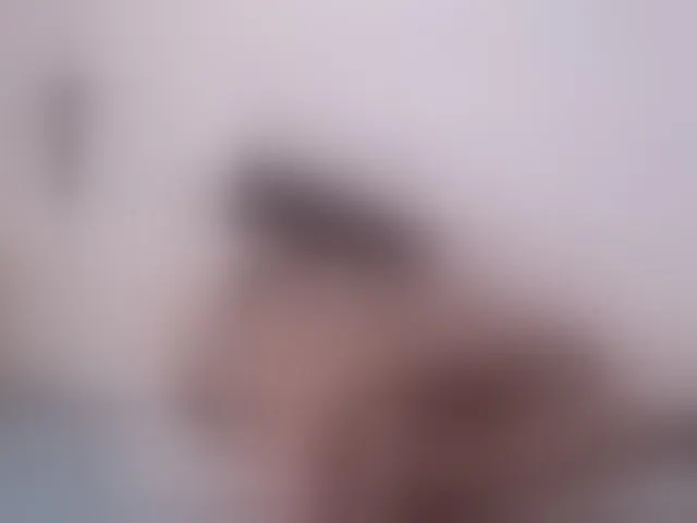 Live sex webcam photo for Charlotte-17- #272011303