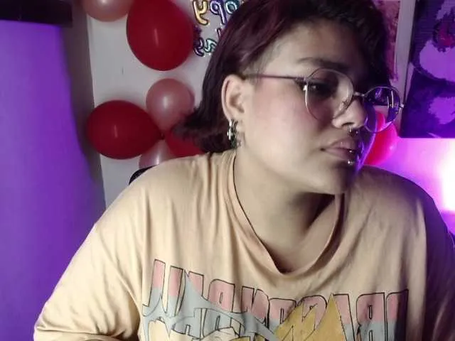 Live sex webcam photo for Charlotte-Joestar #277990658