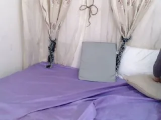 Live sex webcam photo for Charlotte-Lin #202839100
