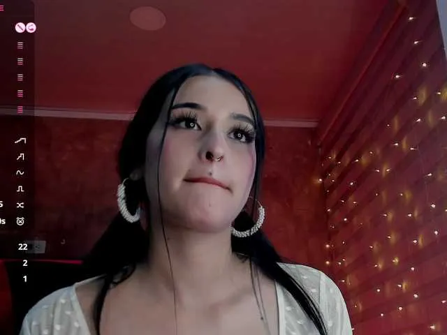 Live sex webcam photo for Charlotte-greys #291088835