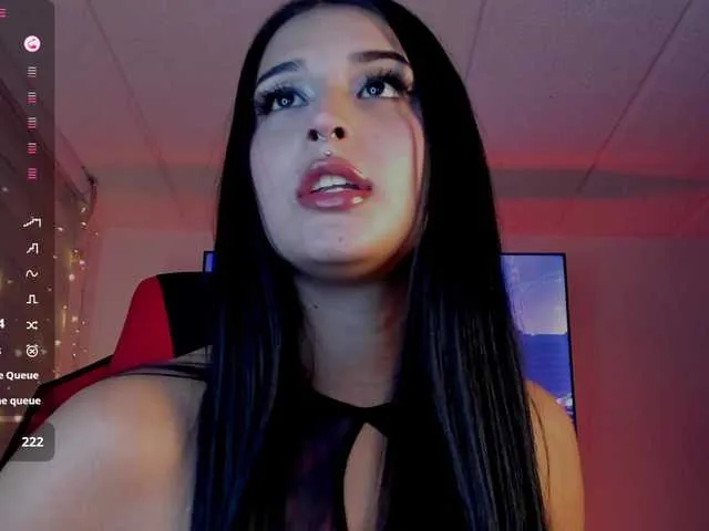 Live sex webcam photo for Charlotte-greys #291801049