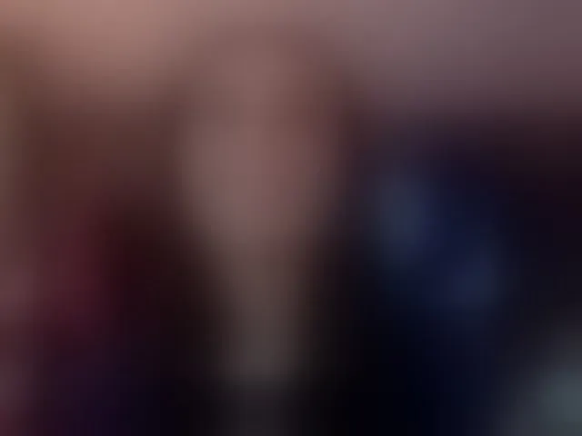 Live sex webcam photo for Charlotte-greys #292470266