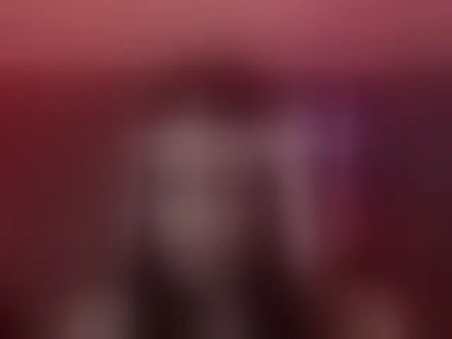 Live sex webcam photo for Charlotte-greys #292504306