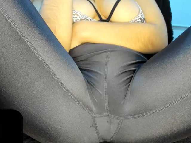 Live sex webcam photo for Charlotte-mwc #272079057