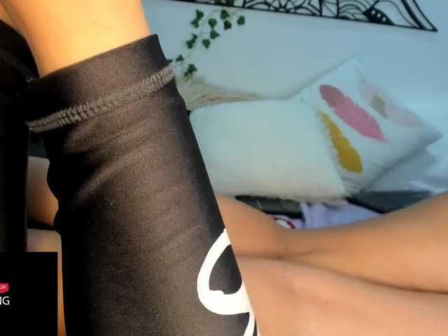 Live sex webcam photo for Charlotte-mwc #274049940