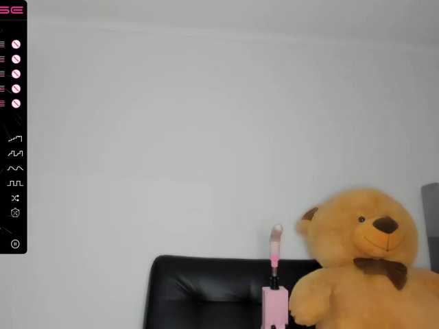 Live sex webcam photo for Charlotte-mwc #276023874