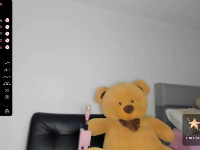 Live sex webcam photo for Charlotte-mwc #276257204