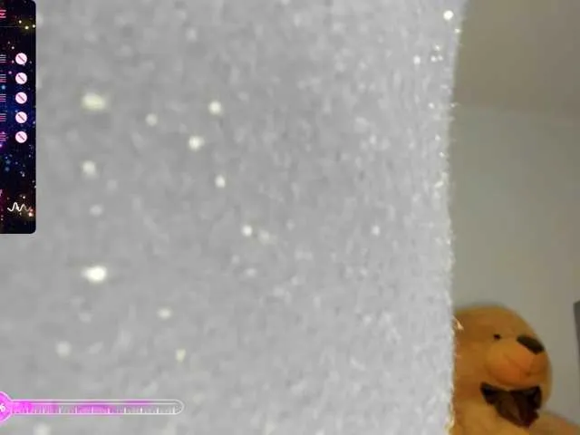 Live sex webcam photo for Charlotte-mwc #278097496