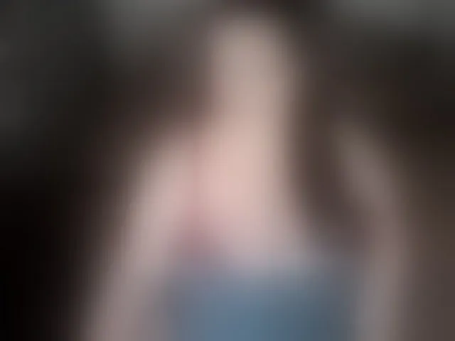 Live sex webcam photo for Charlotte4u #293811730