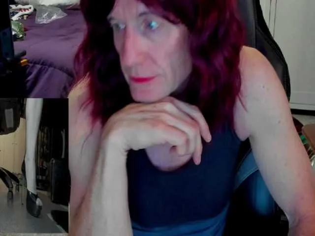 Live sex webcam photo for CharlotteAsh #275957998