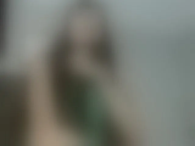 Live sex webcam photo for CharlotteLemke #294131284