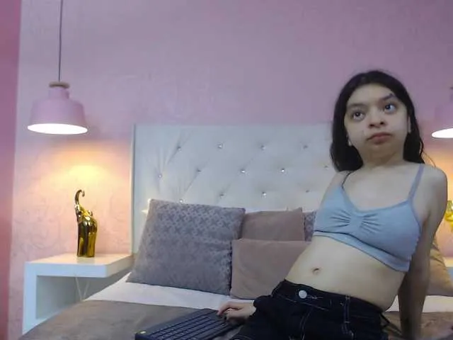 Live sex webcam photo for CharlotteMuller #291046980