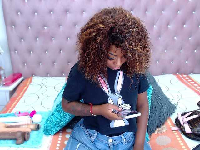 Live sex webcam photo for CharlotteWill #277439066