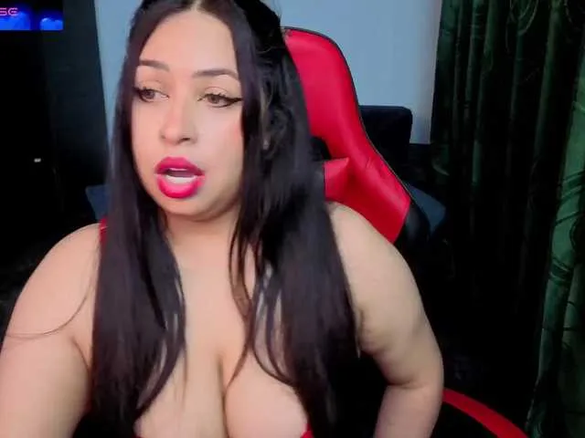 Live sex webcam photo for Charlottee91 #293299993