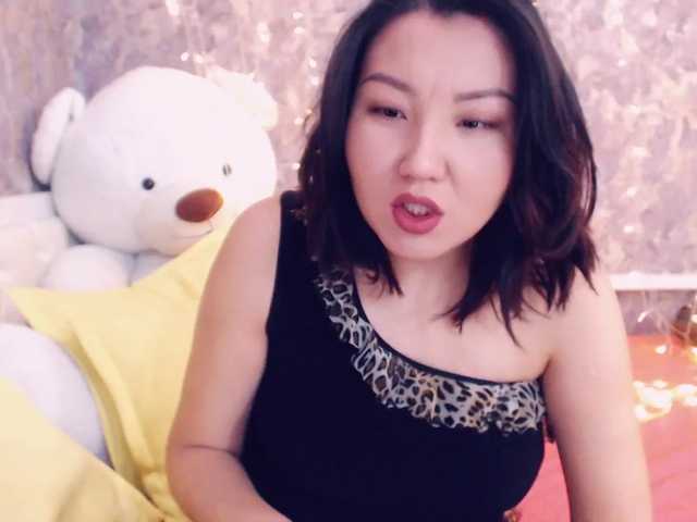 Live sex webcam photo for Charmerrr #271990105