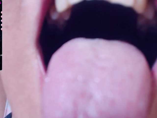 Live sex webcam photo for Charmerrr #272525670