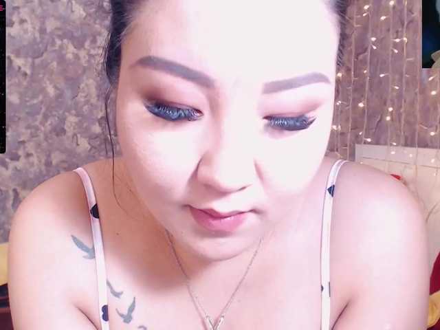 Live sex webcam photo for Charmerrr #272977008