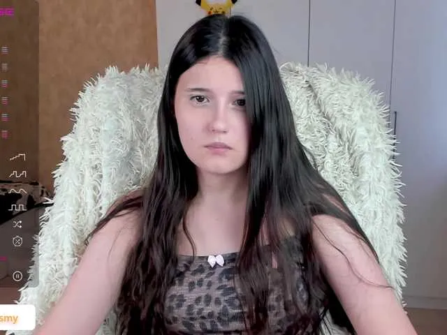 Live sex webcam photo for Charmesmi #288794163