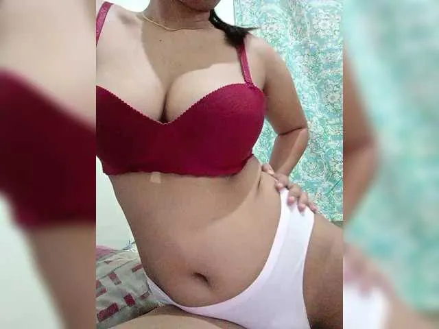 Live sex webcam photo for Charming-jessa #283189223