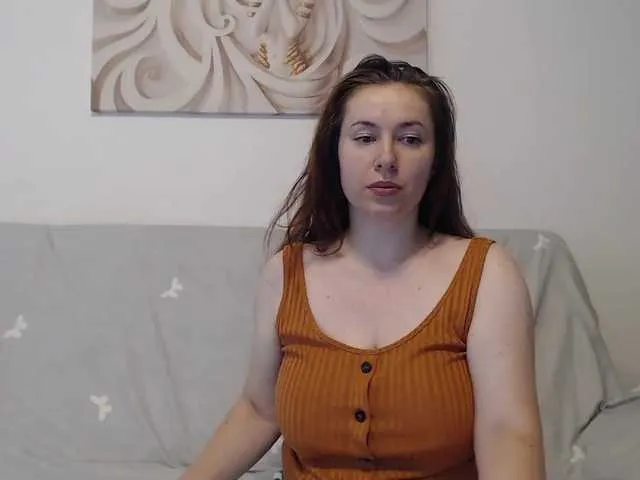 Live sex webcam photo for CharmingWanda #274329978