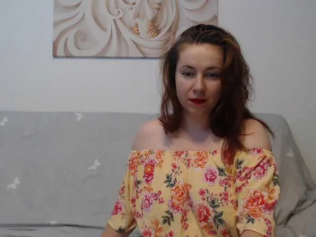 Live sex webcam photo for CharmingWanda #274418110