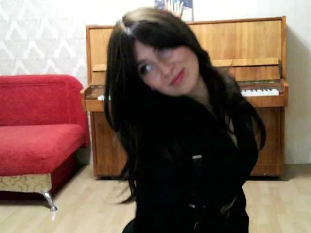 Live sex webcam photo for Charmingvenus11701 #289610675