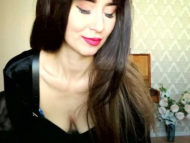 Live sex webcam photo for Charmingvenus11701 #290919076