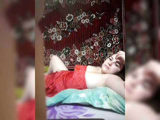 Live sex webcam photo for Charodeechka7 #274158990