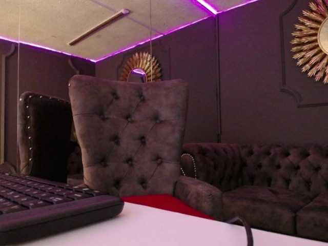 Live sex webcam photo for Cheerryll #287995773