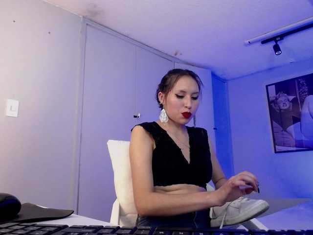 Live sex webcam photo for Cheerryll #287995916