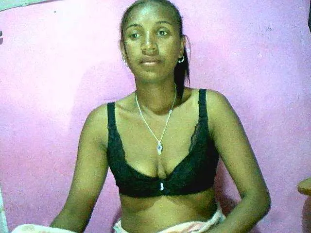 Live sex webcam photo for Chellah01 #291502187
