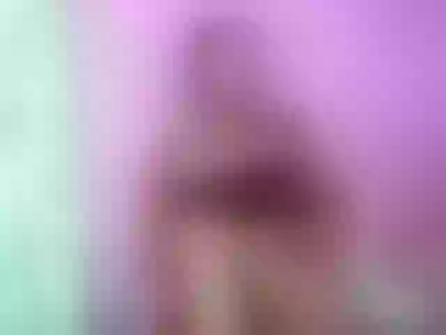 Live sex webcam photo for Chellah01 #292112584