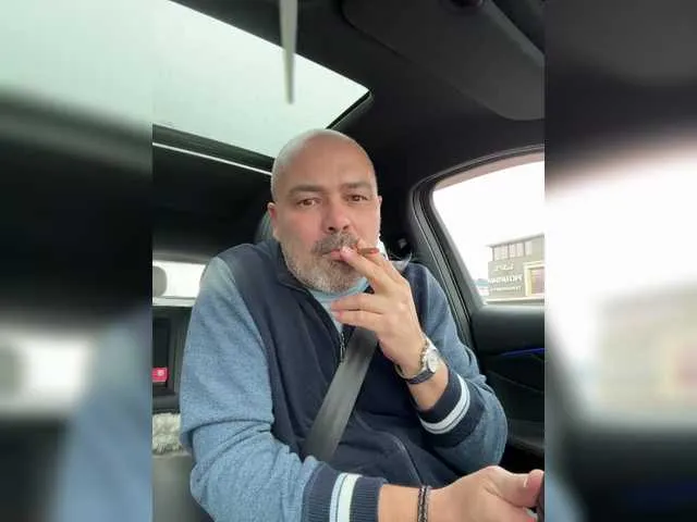 Live sex webcam photo for ChelovekChel #290446325