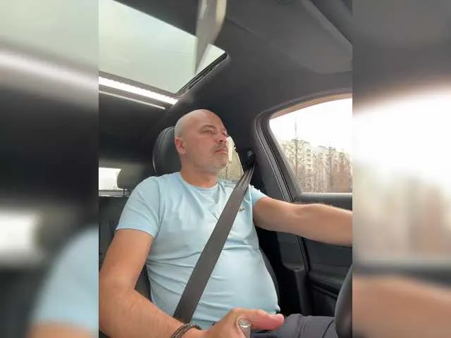 Live sex webcam photo for ChelovekChel #290669169