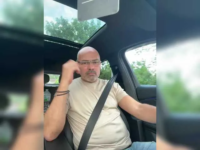 Live sex webcam photo for ChelovekChel #291239892