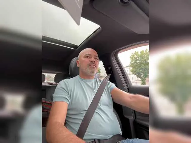 Live sex webcam photo for ChelovekChel #291506927