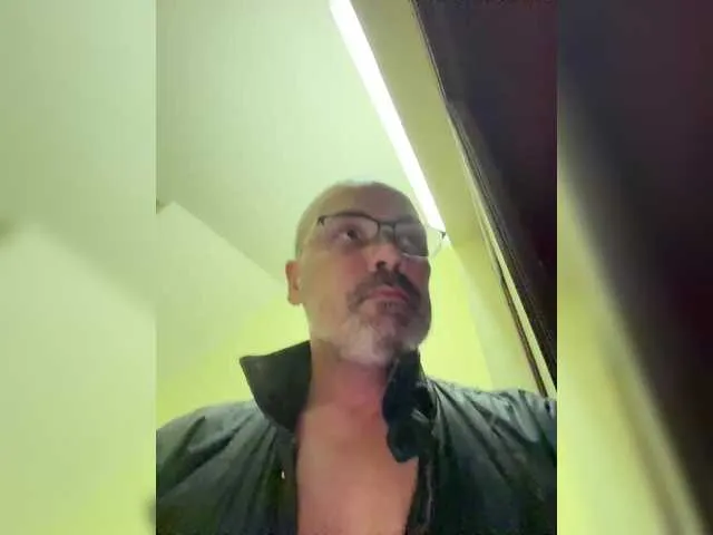 Live sex webcam photo for ChelovekChel #291761988