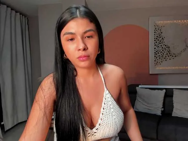 Live sex webcam photo for ChelseaMills #272103923