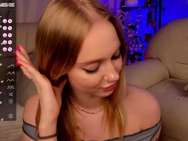 Live sex webcam photo for ChelsiKoth #273775103