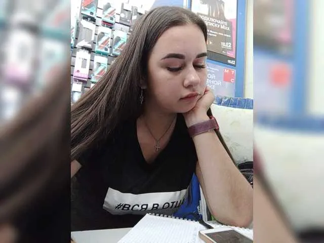 Live sex webcam photo for ChelsyKiss #276217763