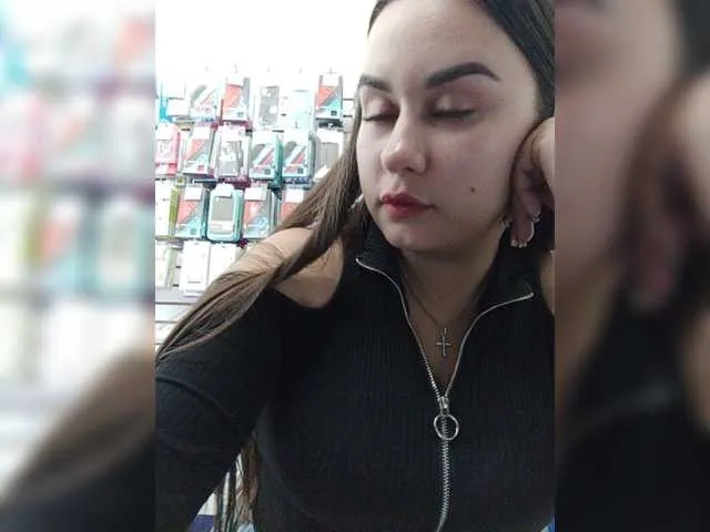 Live sex webcam photo for ChelsyKiss #276232655