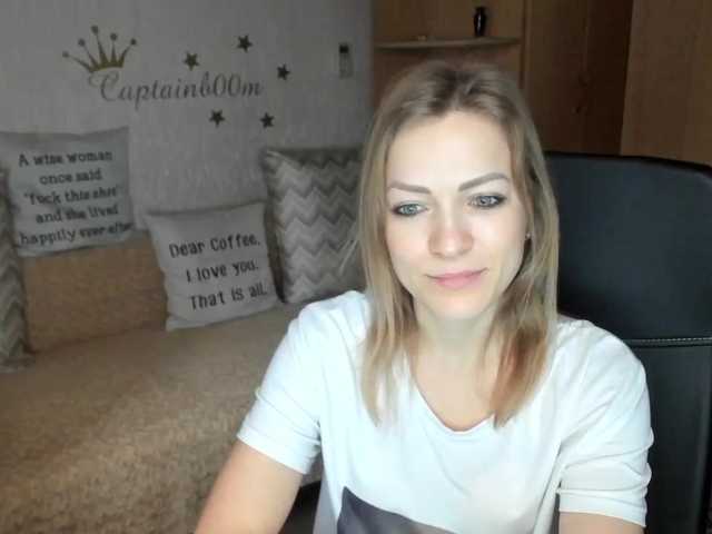 Live sex webcam photo for CherishSia #272631557