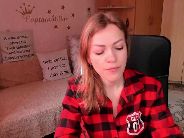 Live sex webcam photo for CherishSia #272707862