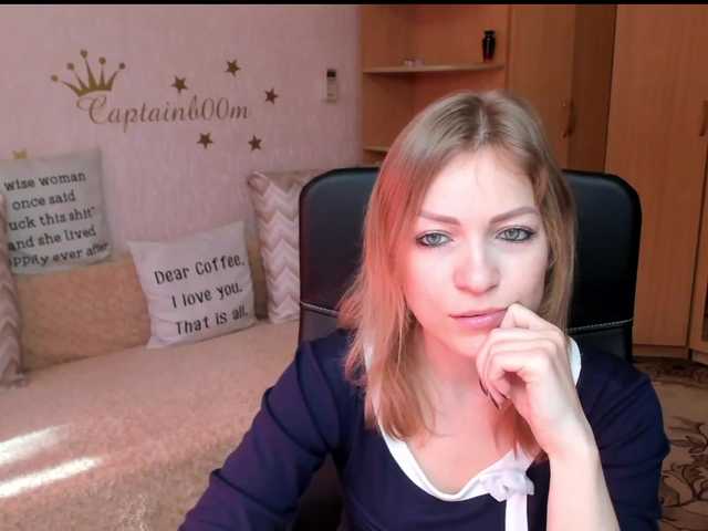 Live sex webcam photo for CherishSia #273391332