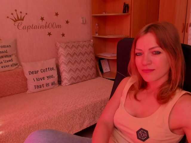 Live sex webcam photo for CherishSia #274064594