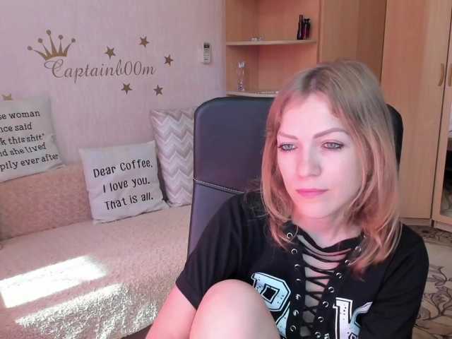 Live sex webcam photo for CherishSia #274278679