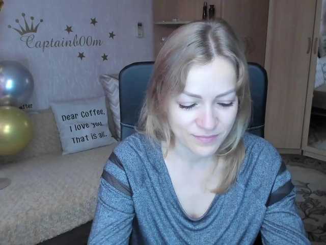 Live sex webcam photo for CherishSia #274666236