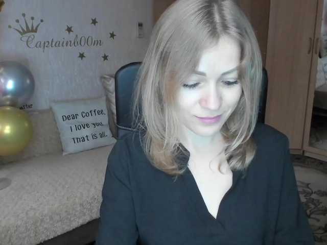 Live sex webcam photo for CherishSia #274710935