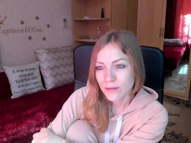 Live sex webcam photo for CherishSia #277788979